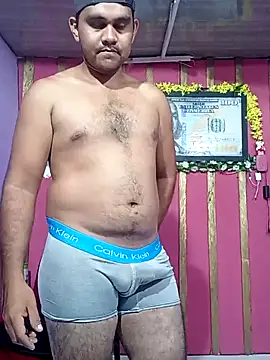 Snapshot of travieso2893 chatting on December 2024 02:49:02 AM travieso2893 online show from December 2024 02:49:02 AM