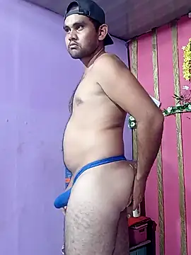 Snapshot of travieso2893 chatting on December 2024 11:24:02 PM travieso2893 online show from December 2024 11:24:02 PM