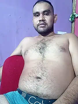 Snapshot of travieso2893 chatting on December 2024 03:25:02 AM travieso2893 online show from December 2024 03:25:02 AM