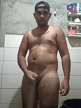 Snapshot of travieso2893 chatting on February 2025 03:17:02 AM travieso2893 online show from February 2025 03:17:02 AM