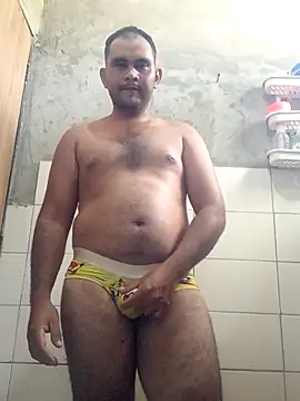 Snapshot of travieso2893 chatting on March 2025 06:33:02 PM travieso2893 online show from March 2025 06:33:02 PM