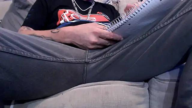 Snapshot of JohnnyKorrupt_ chatting on September 2025 02:39:02 PM JohnnyKorrupt online show from September 2025 02:39:02 PM