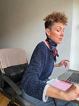 lavaldez online show from April 2026 11:21:01 AM