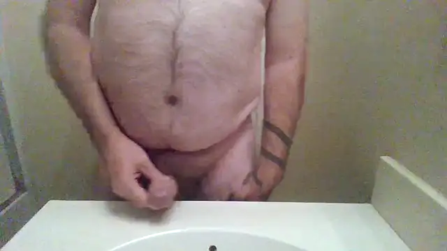 Snapshot of WatchinU82 chatting on November 2025 05:18:02 AM WatchinU82 online show from November 2025 05:18:02 AM