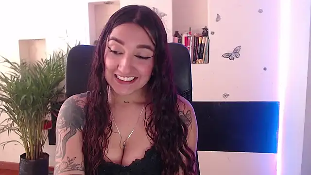 Snapshot of Lia-mitch chatting on March 2025 09:24:01 PM Lia-mitch online show from March 2025 09:24:01 PM