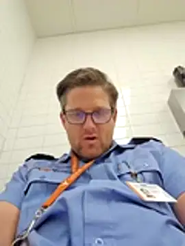 Snapshot of mneuert@xh chatting on February 2026 04:25:01 PM mneuertxh online show from February 2026 04:25:01 PM