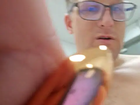 Snapshot of mneuert@xh chatting on February 2026 06:50:01 PM mneuertxh online show from February 2026 06:50:01 PM