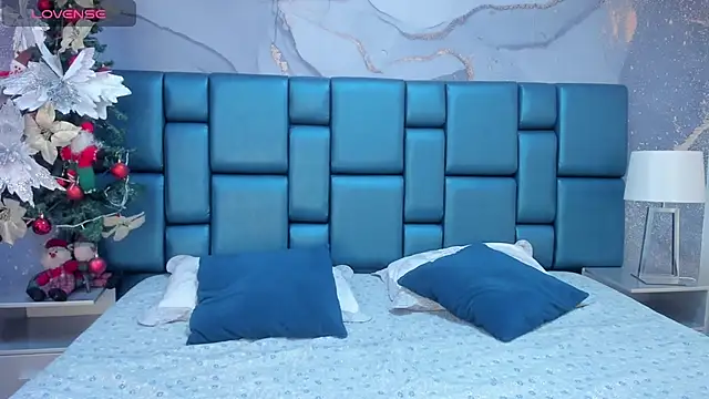 ELIZABETT  online show from December 2024 08:32:01 PM