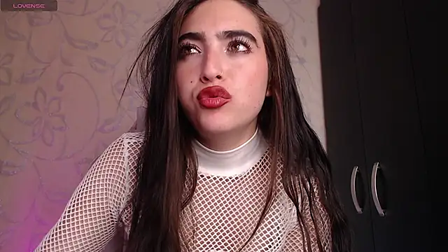 Snapshot of Arii_vega_ chatting on January 2025 09:36:01 PM Arii vega  online show from January 2025 09:36:01 PM