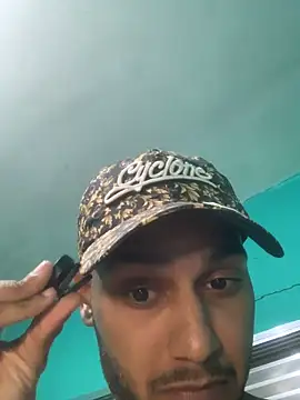 Snapshot of Pinocchiu chatting on October 2025 12:24:02 AM Pinocchiu online show from October 2025 12:24:02 AM