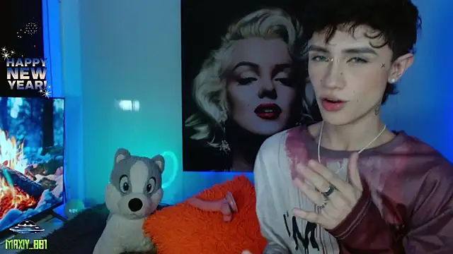 maxiy 001 online show from January 2025 02:35:02 AM