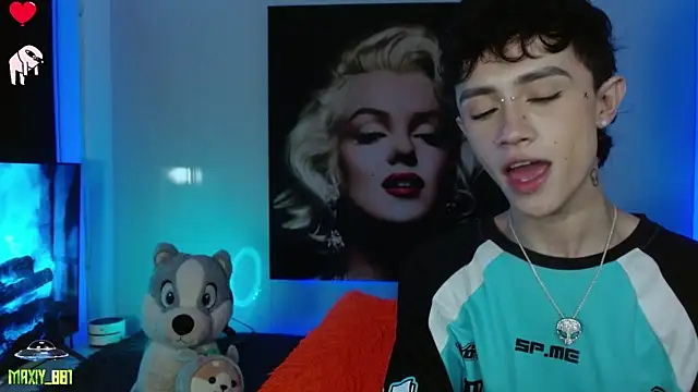 maxiy 001 online show from January 2025 04:33:02 AM