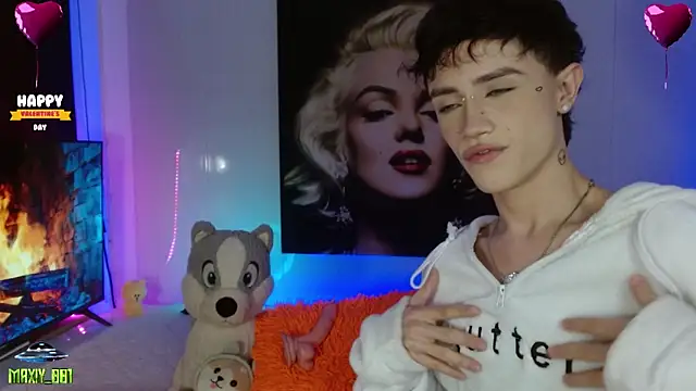 maxiy 001 online show from February 2025 06:19:01 AM