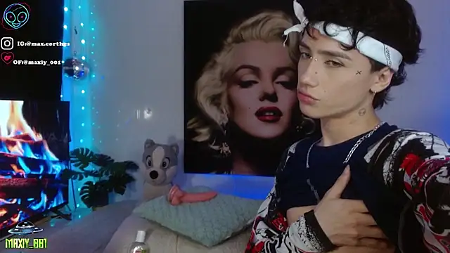 Snapshot of maxiy_001 chatting on February 2026 12:09:02 AM maxiy 001 online show from February 2026 12:09:02 AM