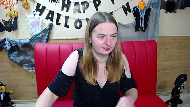 Snapshot of FreyaDak chatting on October 2025 06:01:01 PM FreyaDak online show from October 2025 06:01:01 PM