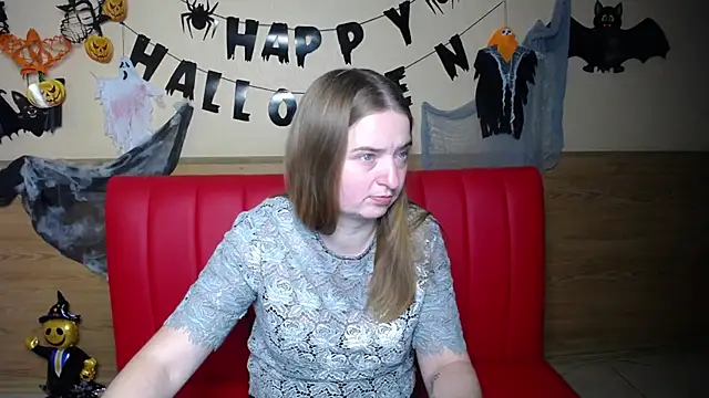 Snapshot of FreyaDak chatting on November 2025 06:07:02 PM FreyaDak online show from November 2025 06:07:02 PM