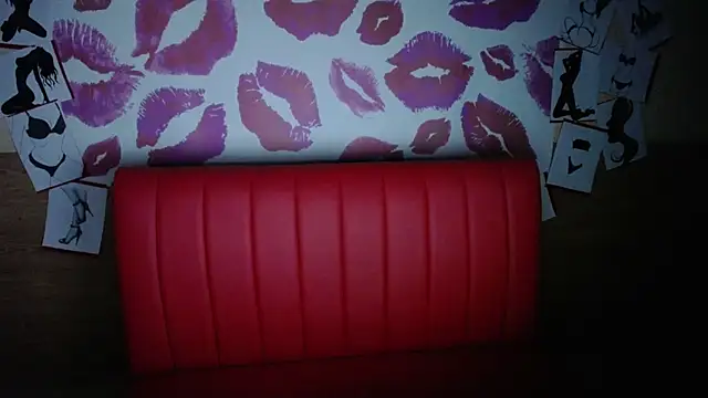 Snapshot of FreyaDak chatting on November 2025 12:13:01 PM FreyaDak online show from November 2025 12:13:01 PM