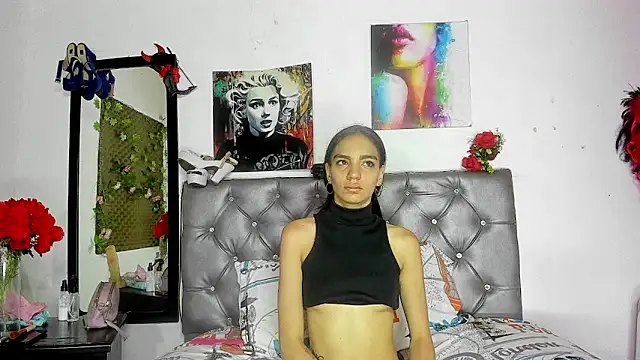 Snapshot of YUKIODAVIS chatting on November 2025 01:22:01 PM YUKIODAVIS online show from November 2025 01:22:01 PM