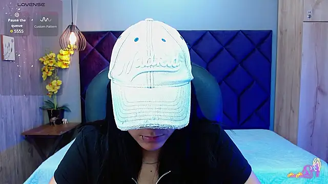 miichael black online show from February 2025 07:07:01 PM