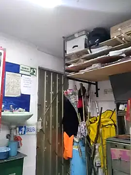 Edged Hot69 online show from February 2025 03:38:01 PM