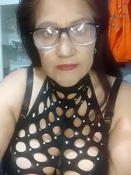 Edged Hot69 online show from November 2025 10:01:02 PM