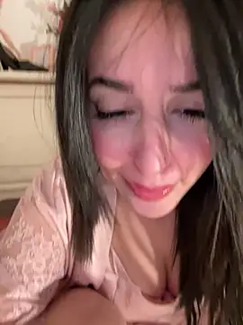 Snapshot of Hot_malak chatting on December 2024 06:33:01 PM Hot malak online show from December 2024 06:33:01 PM