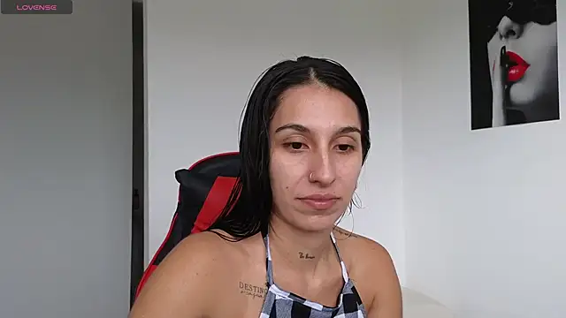 tammyandrade  online show from February 2025 02:00:02 PM