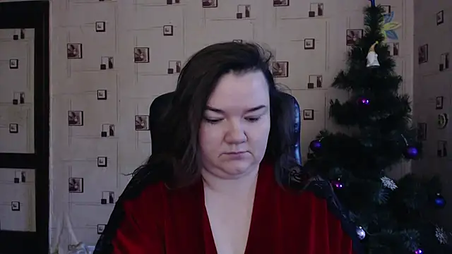 Snapshot of TasyaBigTTs chatting on January 2025 06:15:02 AM TasyaBigTTs online show from January 2025 06:15:02 AM