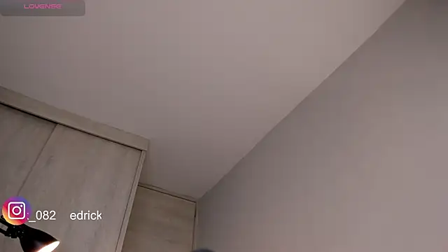 Snapshot of edrick_walton1 chatting on January 2025 01:32:02 PM edrick walton1 online show from January 2025 01:32:02 PM