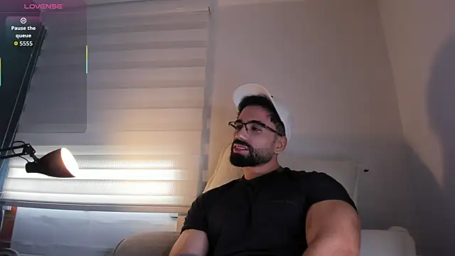 edrick walton1 online show from April 2026 01:41:01 PM