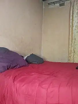 Snapshot of Goodgirlsue_77 chatting on September 2025 08:12:02 PM Goodgirlsue 77 online show from September 2025 08:12:02 PM