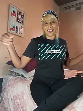 Snapshot of Goodgirlsue_77 chatting on November 2025 11:43:02 AM Goodgirlsue 77 online show from November 2025 11:43:02 AM