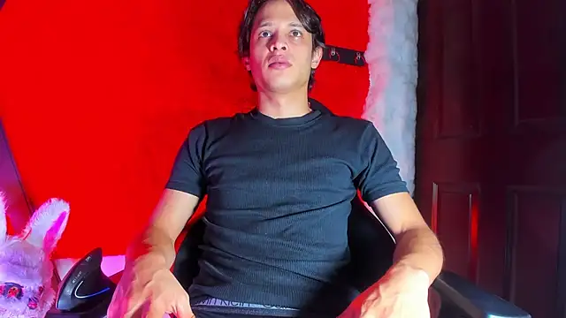 LilOwen  online show from March 2026 06:25:02 PM