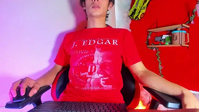 LilOwen  online show from April 2026 05:58:02 PM