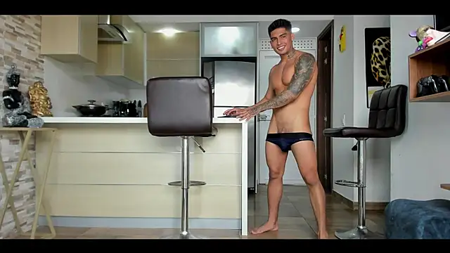 Snapshot of Dominiofit chatting on February 2025 06:57:02 PM Dominiofit online show from February 2025 06:57:02 PM