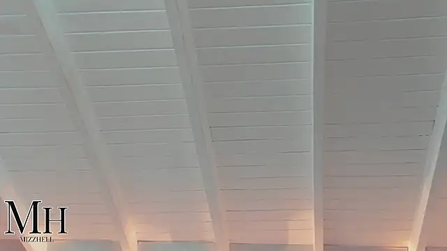 MizzHell online show from April 2026 03:50:02 AM