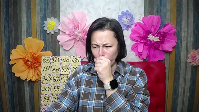 Snapshot of MarieSho chatting on November 2025 05:57:01 PM MarieSho online show from November 2025 05:57:01 PM