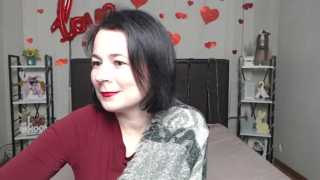 Snapshot of MarieSho chatting on February 2026 02:53:01 AM MarieSho online show from February 2026 02:53:01 AM