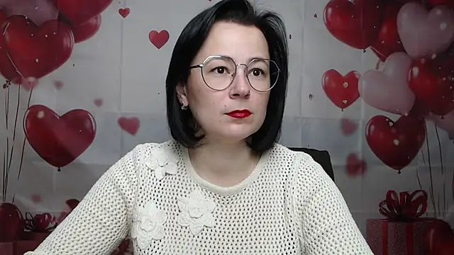 Snapshot of MarieSho chatting on March 2026 07:14:02 AM MarieSho online show from March 2026 07:14:02 AM