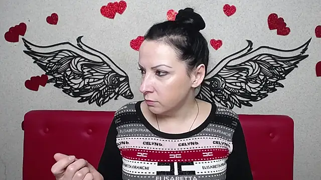 Snapshot of ElizabethSho chatting on March 2025 06:05:02 PM ElizabethSho online show from March 2025 06:05:02 PM