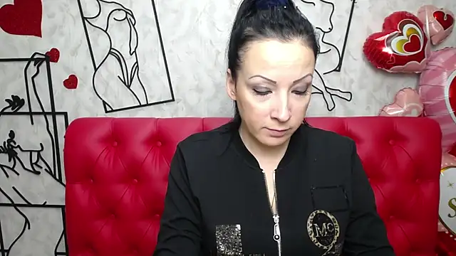 Snapshot of ElizabethSho chatting on March 2025 06:12:02 PM ElizabethSho online show from March 2025 06:12:02 PM