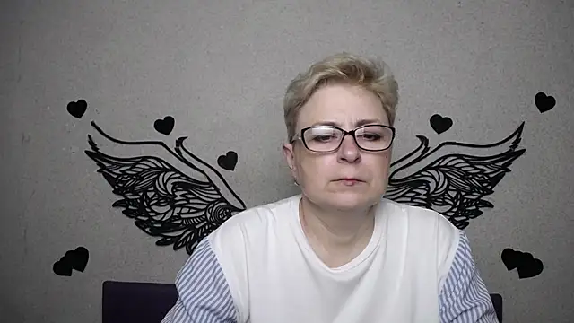 EmiliaGree online show from April 2026 04:59:01 PM