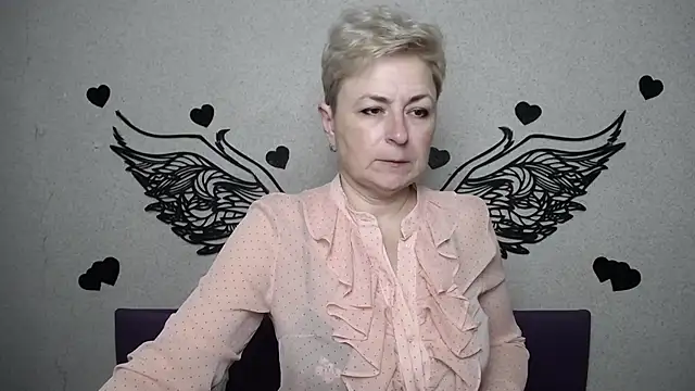 EmiliaGree online show from April 2026 05:21:01 PM