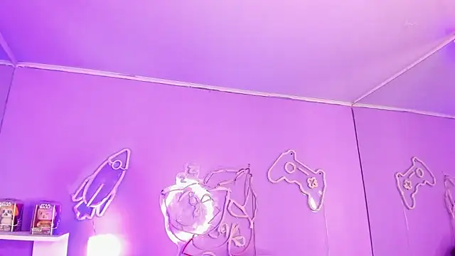 Camiila Osorio online show from February 2026 07:31:01 PM