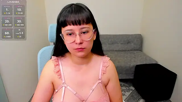 Sofiskies online show from February 2026 10:52:02 PM