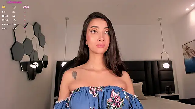 Snapshot of ValeriaVelvet chatting on March 2025 05:58:01 PM ValeriaVelvet online show from March 2025 05:58:01 PM