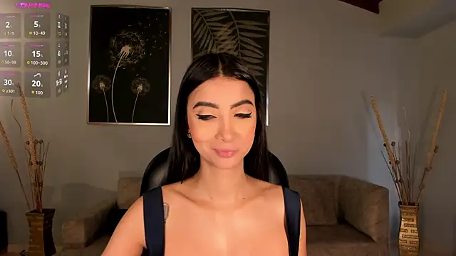 Snapshot of ValeriaVelvet chatting on September 2025 12:05:01 PM ValeriaVelvet online show from September 2025 12:05:01 PM