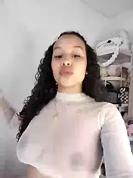 Snapshot of MarieLeon chatting on March 2025 07:27:02 PM MarieLeon online show from March 2025 07:27:02 PM