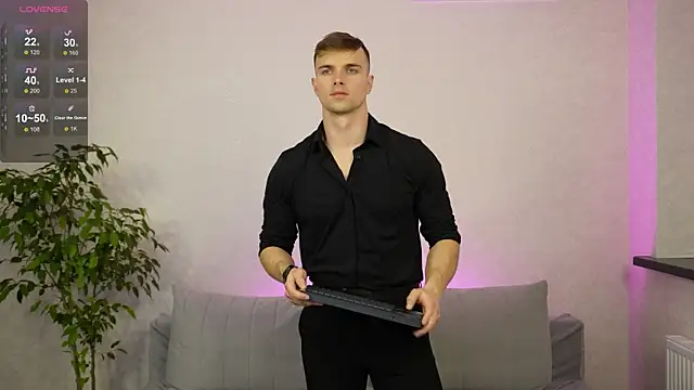 Nik Sharp online show from March 2025 04:06:02 PM