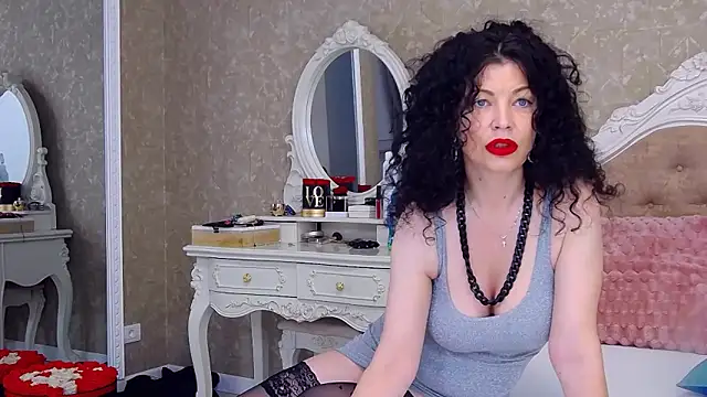 Snapshot of NataliaRed chatting on November 2025 06:24:02 AM NataliaRed online show from November 2025 06:24:02 AM